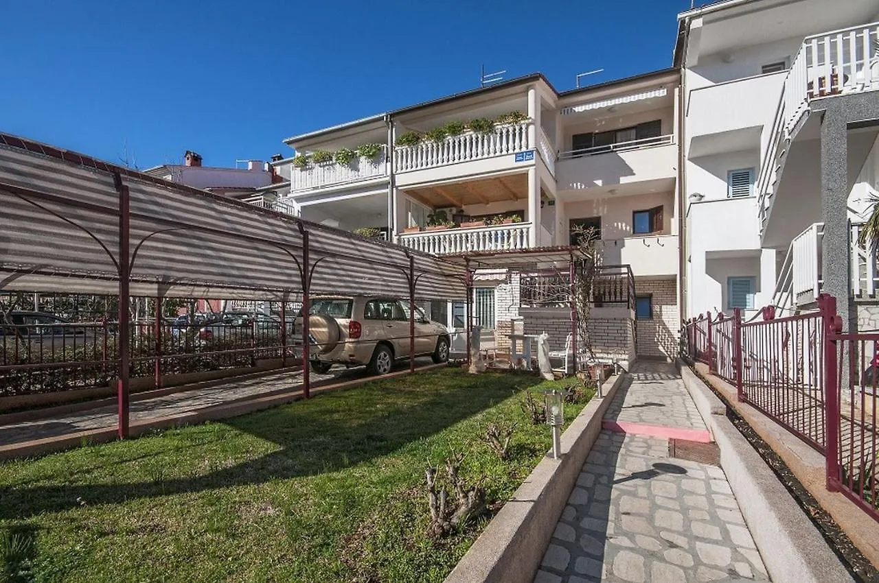 Apartments Marica Pula