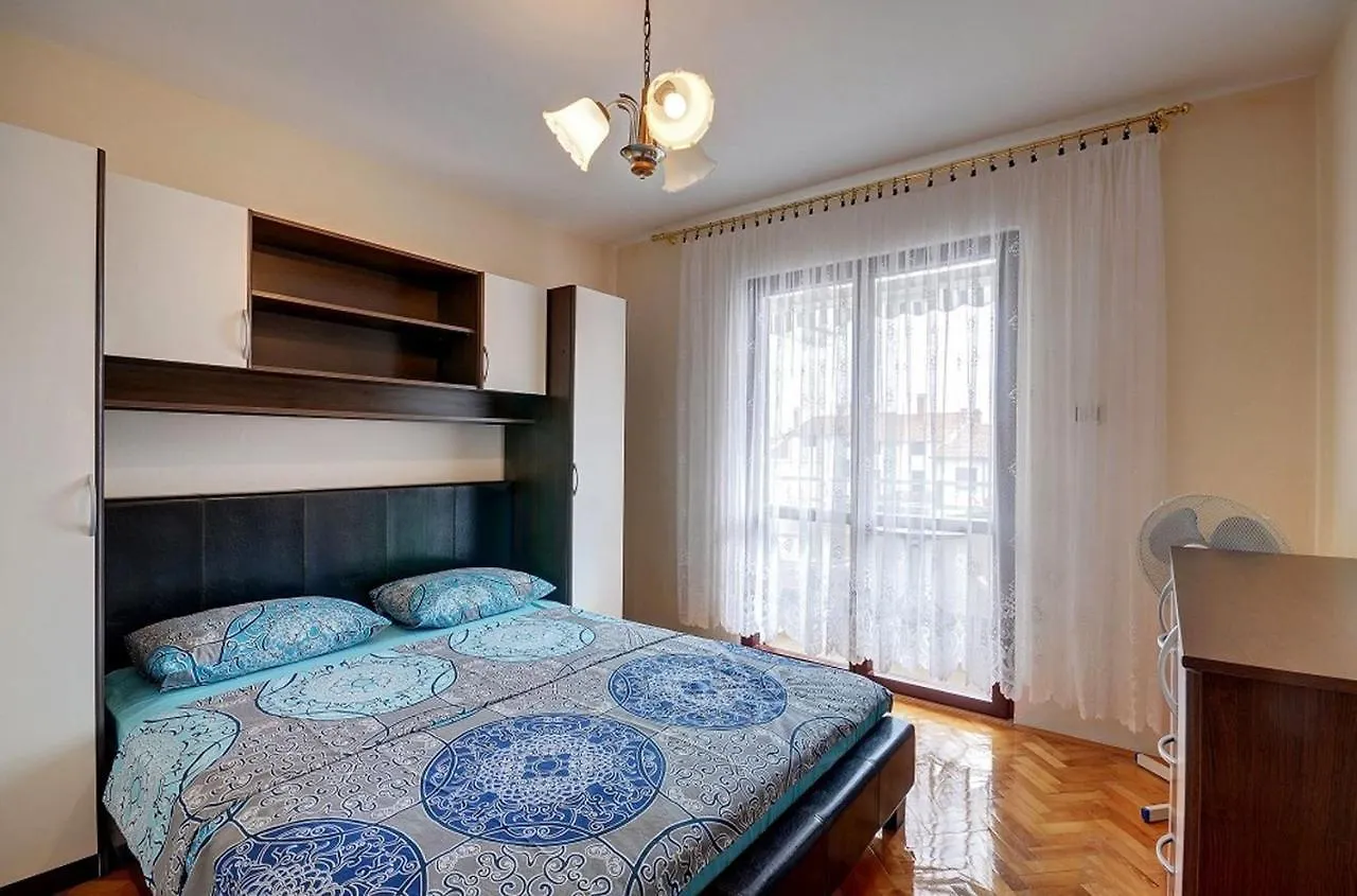 Apartments Marica Pula