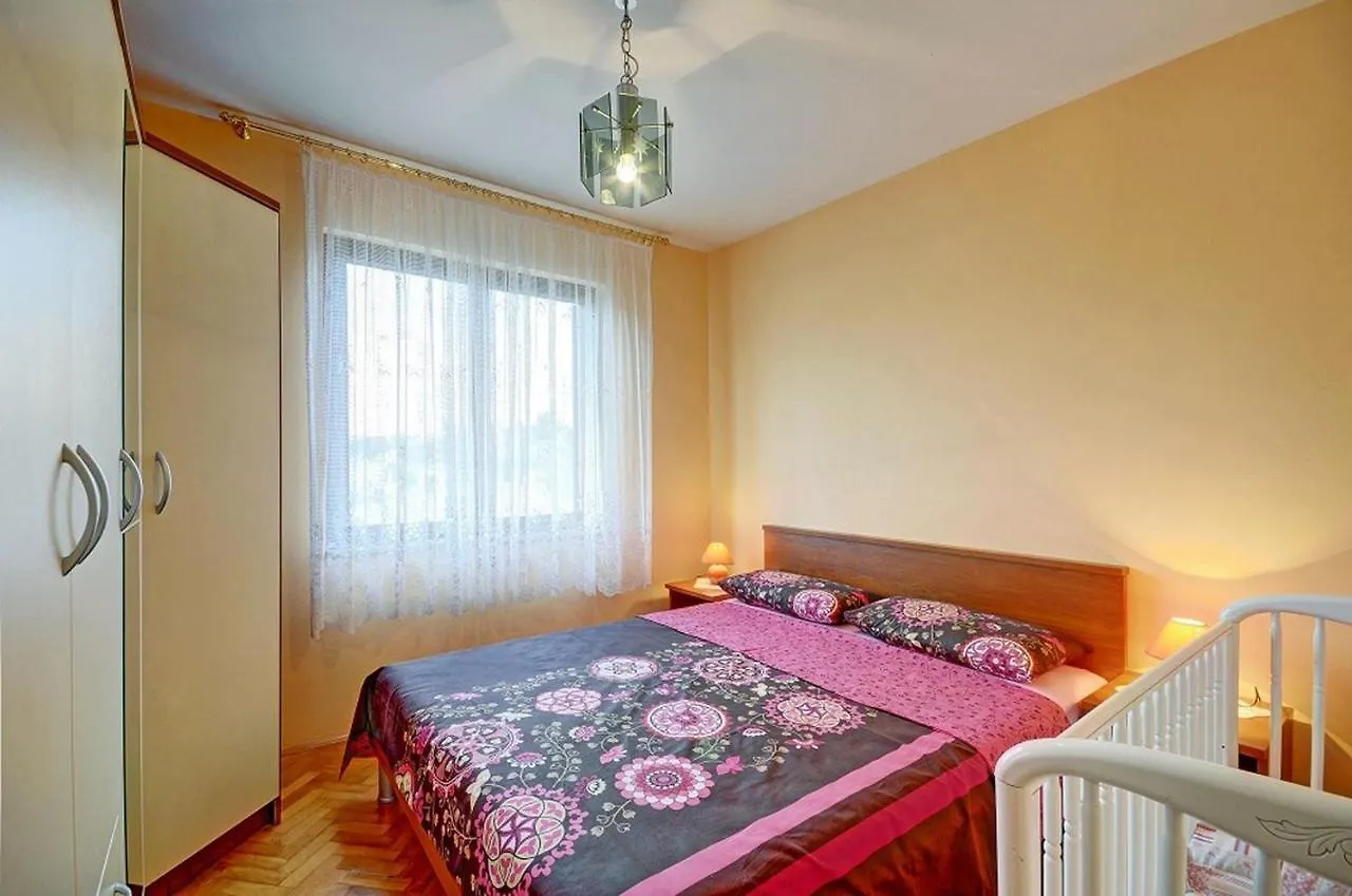 Apartments Marica Pula