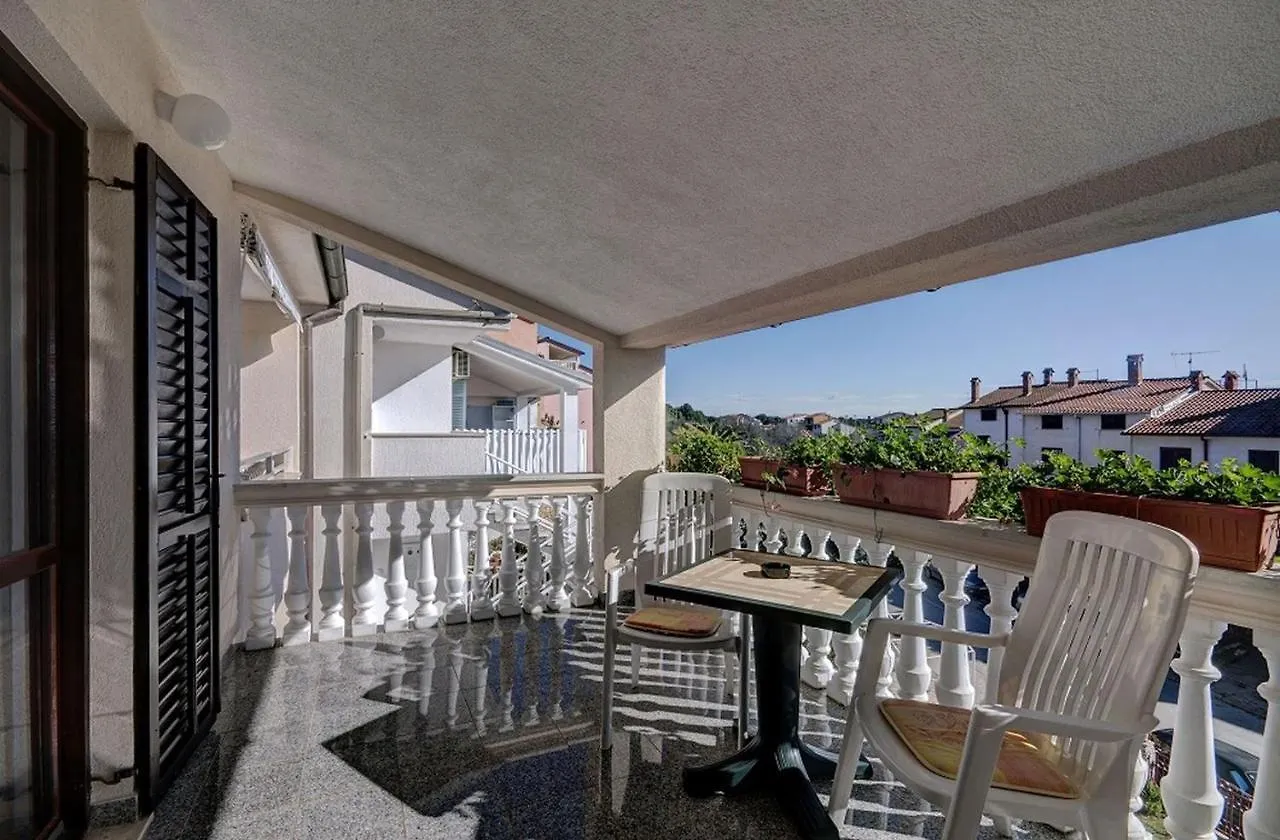 Apartments Marica Pula